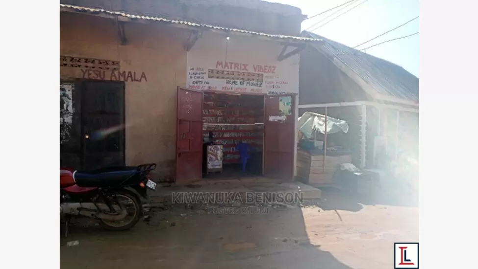 27,000,000 USh 2double Shops at Bulenga on Quick Sale With Good Income